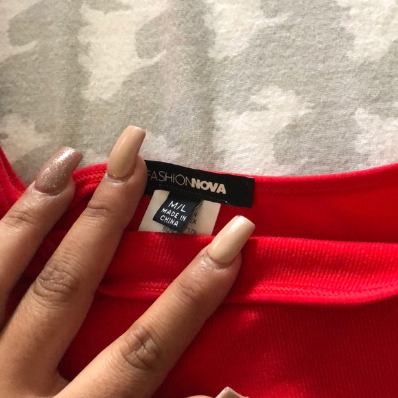 red one shoulder crop top - Picture 2 of 3